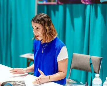 Laura Bailey OnlyFans Leaked Free Thumbnail Picture - #lFluJunwep