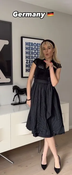 Laura Block OnlyFans Leaked Free Thumbnail Picture - #7xhpNb3WX8
