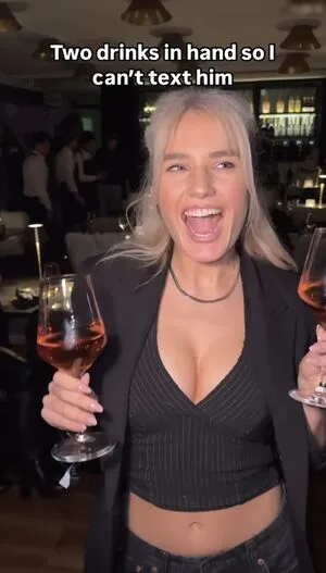 Laura Block OnlyFans Leaked Free Thumbnail Picture - #DJbp8vnNkr