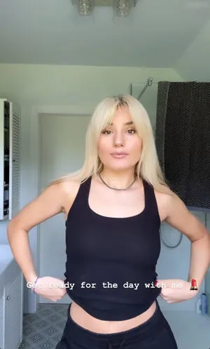 Laura Block OnlyFans Leaked Free Thumbnail Picture - #tSMx5b6bte