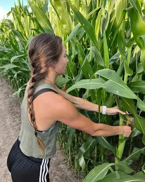 Laura Carlson Wilson OnlyFans Leaked Free Thumbnail Picture - #CC7Bs60kBt
