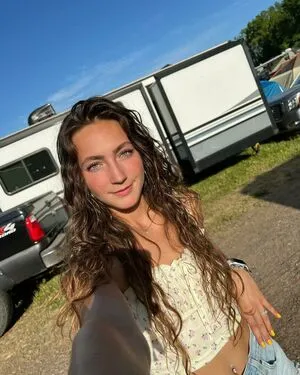 Laura Carlson Wilson OnlyFans Leaked Free Thumbnail Picture - #Y5d5qL6DGj
