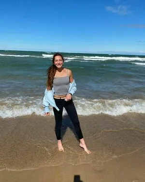 Laura Carlson Wilson OnlyFans Leaked Free Thumbnail Picture - #dNsT11KReE