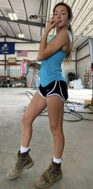 Laura Carlson Wilson OnlyFans Leaked Free Thumbnail Picture - #fMzbduKpSl