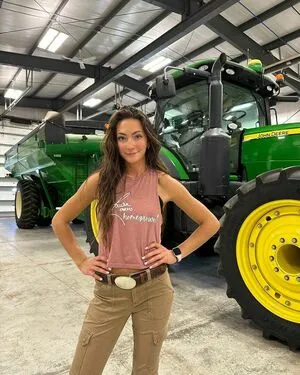 Laura Farms OnlyFans Leaked Free Thumbnail Picture - #4UEtwooYGr