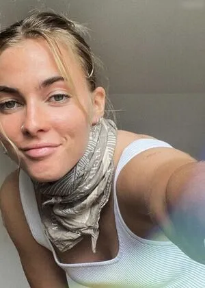 Laura Freigang OnlyFans Leaked Free Thumbnail Picture - #SEMQJZagST