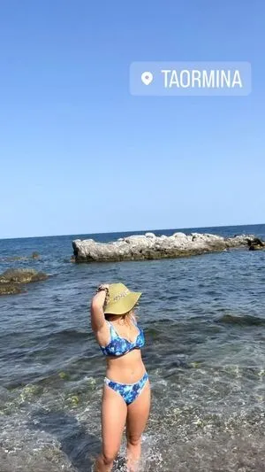 Laura H OnlyFans Leaked Free Thumbnail Picture - #TnfGE6FBoG