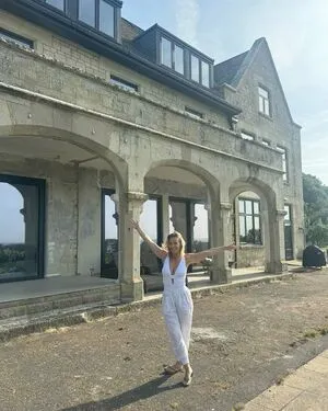 Laura Hamilton OnlyFans Leaked Free Thumbnail Picture - #aR2GqiJXau