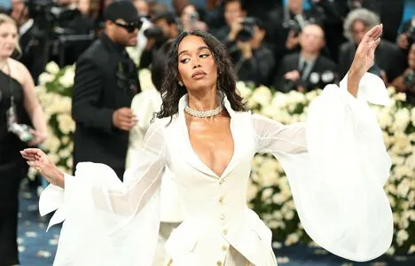 Laura Harrier OnlyFans Leaked Free Thumbnail Picture - #IkWUnAMe29