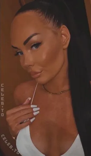 Laura J OnlyFans Leaked Free Thumbnail Picture - #K2TlmQCTIs