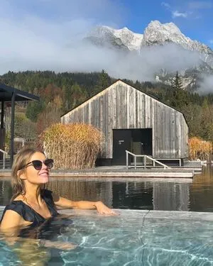 Laura Karasek OnlyFans Leaked Free Thumbnail Picture - #8FiGMvInnt