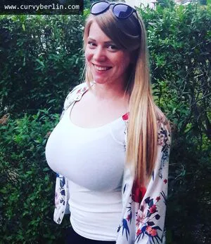 Laura Katz OnlyFans Leaked Free Thumbnail Picture - #echuiWrSrL