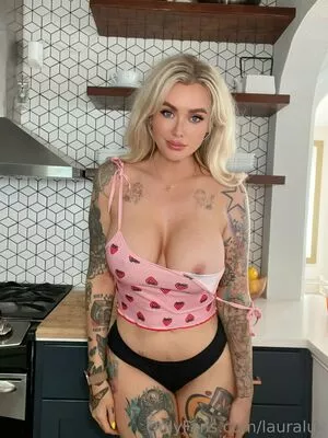 Laura Lux OnlyFans Leaked Free Thumbnail Picture - #2xZhMn1f85