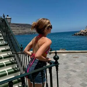 Laura Marano OnlyFans Leaked Free Thumbnail Picture - #5ndcgLYmX5