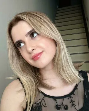 Laura Marano OnlyFans Leaked Free Thumbnail Picture - #BxvAl1rYN0