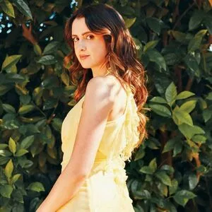 Laura Marano OnlyFans Leaked Free Thumbnail Picture - #CUDtrHS4b4