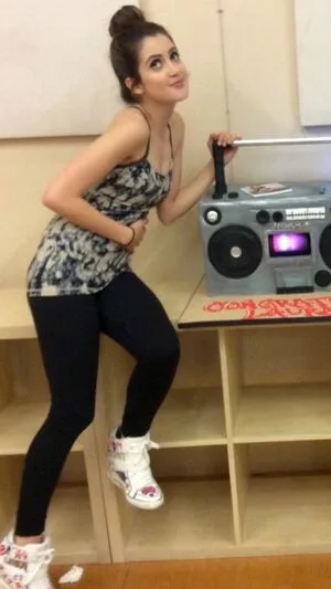 Laura Marano OnlyFans Leaked Free Thumbnail Picture - #EdLujcEOxB