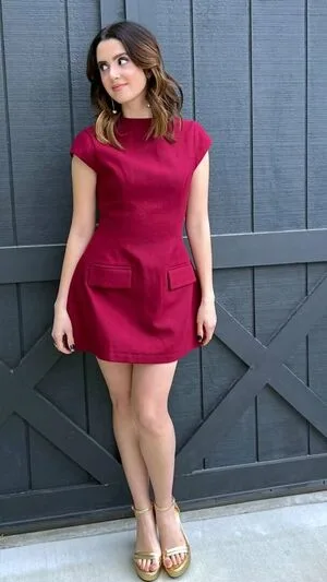 Laura Marano OnlyFans Leaked Free Thumbnail Picture - #IsriGA55id