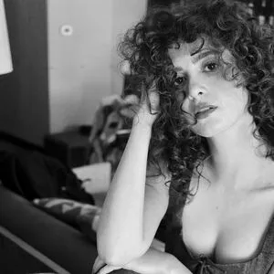 Laura Marano OnlyFans Leaked Free Thumbnail Picture - #IxI0AUeS8w