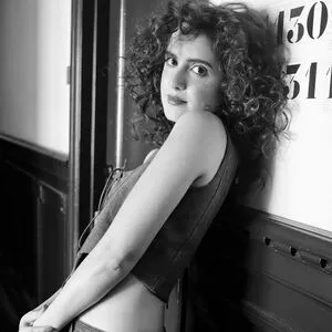 Laura Marano OnlyFans Leaked Free Thumbnail Picture - #KgAsVEnq6u