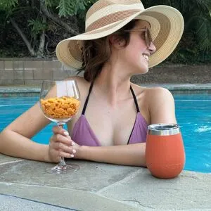 Laura Marano OnlyFans Leaked Free Thumbnail Picture - #kELCoNbeHj