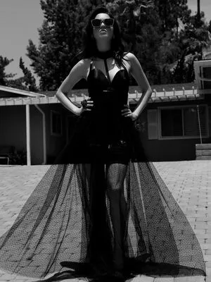 Laura Marano OnlyFans Leaked Free Thumbnail Picture - #n1Y5k5qf2z