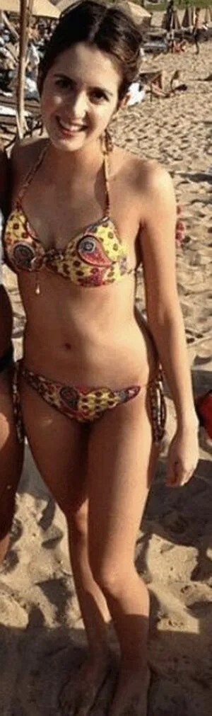 Laura Marano OnlyFans Leaked Free Thumbnail Picture - #sBAwHpefP0