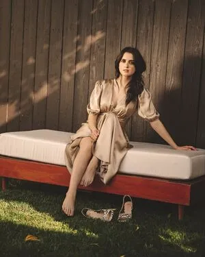 Laura Marano OnlyFans Leaked Free Thumbnail Picture - #zJ7mqUj65E