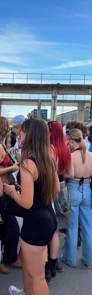 Laura Marie Rhrig OnlyFans Leaked Free Thumbnail Picture - #F0a29BDD9C