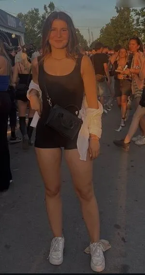 Laura Marie Rhrig OnlyFans Leaked Free Thumbnail Picture - #KernAA8Wym