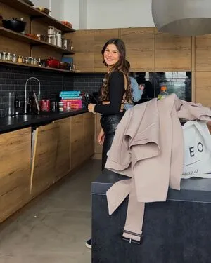 Laura Marie Rhrig OnlyFans Leaked Free Thumbnail Picture - #dqugvD2pnH