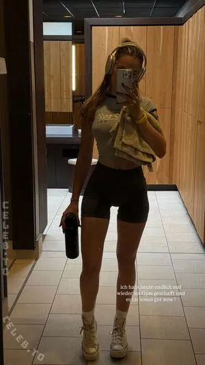 Laura Marie Soons OnlyFans Leaked Free Thumbnail Picture - #QGa7Q2Gqa2