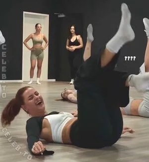 Laura Michelle OnlyFans Leaked Free Thumbnail Picture - #M21FIV30k3