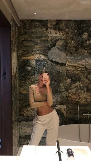 Laura Modzelewski OnlyFans Leaked Free Thumbnail Picture - #63qZb9Gn4X