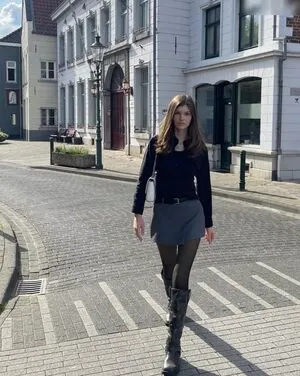 Laura Offermann OnlyFans Leaked Free Thumbnail Picture - #5Z0vTaGumD