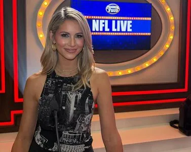 Laura Rutledge OnlyFans Leaked Free Thumbnail Picture - #8GiWwPAwd0