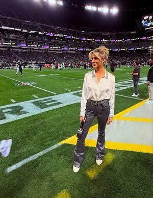 Laura Rutledge OnlyFans Leaked Free Thumbnail Picture - #NhvMTGg5ja