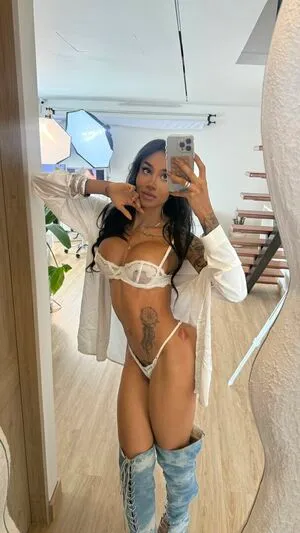Laura Saenz OnlyFans Leaked Free Thumbnail Picture - #EVTORROTok
