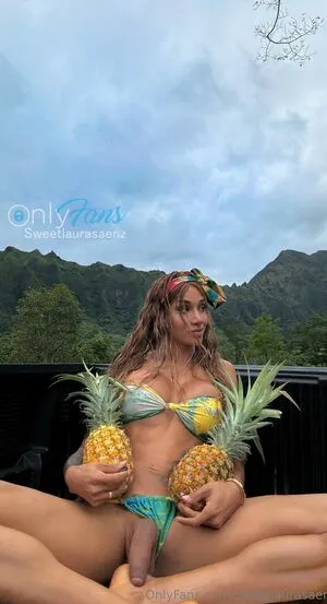 Laura Saenz OnlyFans Leaked Free Thumbnail Picture - #Q4SXO4uK4K