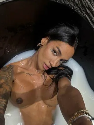 Laura Saenz OnlyFans Leaked Free Thumbnail Picture - #gvu1bklZY7