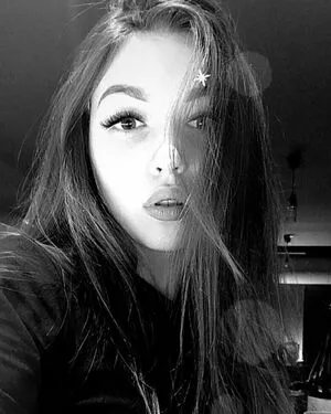 Laura Salvia OnlyFans Leaked Free Thumbnail Picture - #FCw70Y47B1