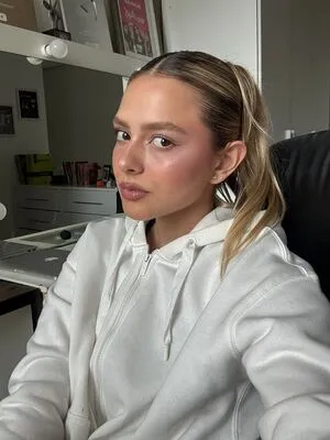 Laura Schadeck OnlyFans Leaked Free Thumbnail Picture - #3aD9nnVtrB