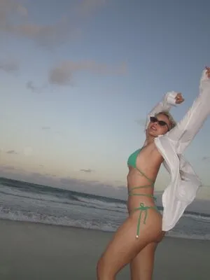 Laura Schadeck OnlyFans Leaked Free Thumbnail Picture - #9Qz2GV3jbw