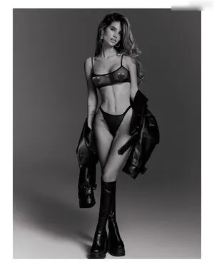 Laura Schultz OnlyFans Leaked Free Thumbnail Picture - #xfdlFJNBwk