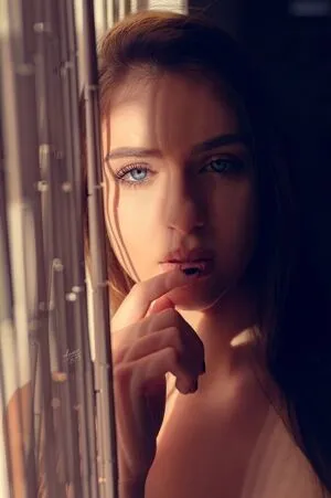 Laura Serafin OnlyFans Leaked Free Thumbnail Picture - #HPtuAonnf9