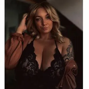 Laura Strehl OnlyFans Leaked Free Thumbnail Picture - #FEpsEksa7r