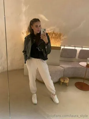 Laura Style OnlyFans Leaked Free Thumbnail Picture - #dSKeu35dCT