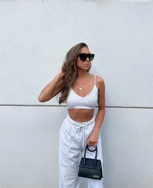 Laura Szewczak OnlyFans Leaked Free Thumbnail Picture - #V5rXHrKkPe