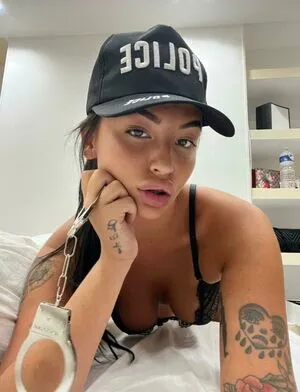 Laura Von Gallucci OnlyFans Leaked Free Thumbnail Picture - #kKk5Y0AlRI