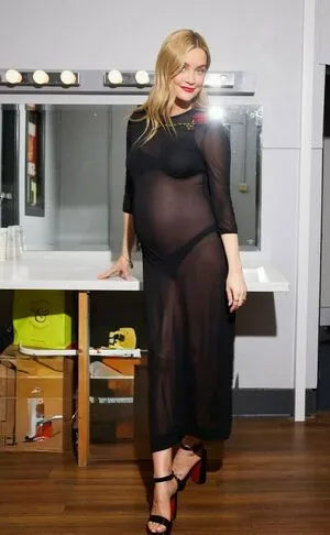 Laura Whitmore OnlyFans Leaked Free Thumbnail Picture - #ExEElMaw0e